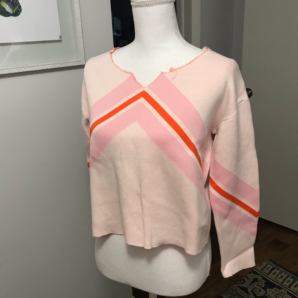 Cropped Sweater - Picture 4 of 7